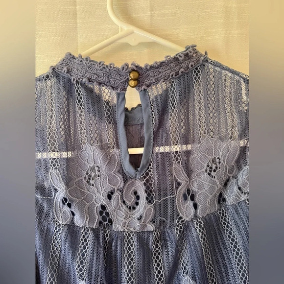 Skylar And Jade Lace High Neck Top - Picture 5 of 8